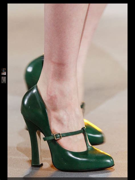 marc jacobs high heels.